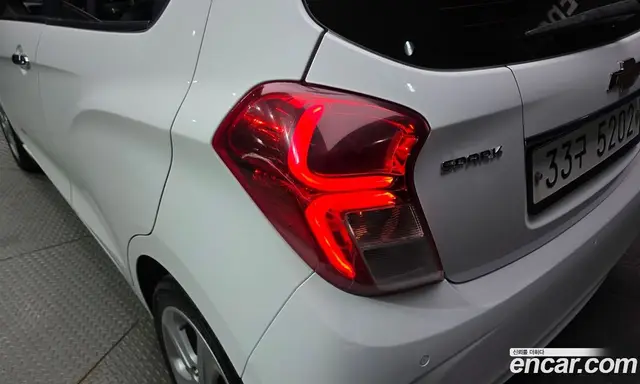 Chevrolet Spark 2017 1.0 автомат (гидро), миниатюра 9