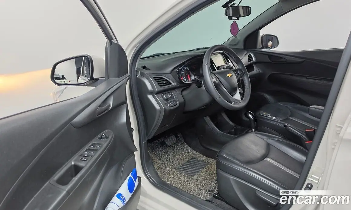 Chevrolet Spark 2018 1.0 автомат (гидро), фото 13