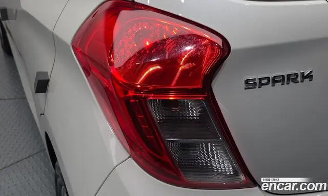 Chevrolet Spark 2018 1.0 автомат (гидро), миниатюра 9