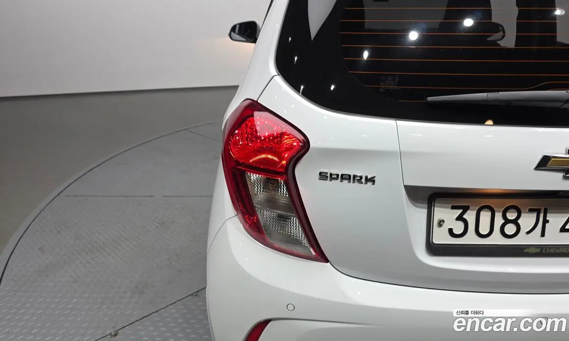 Chevrolet Spark 2020 1.0 автомат (гидро), фото 9