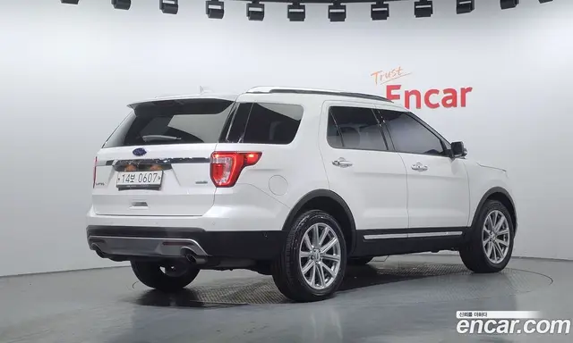 Ford Explorer 2016 2.3 автомат (гидро), миниатюра 2