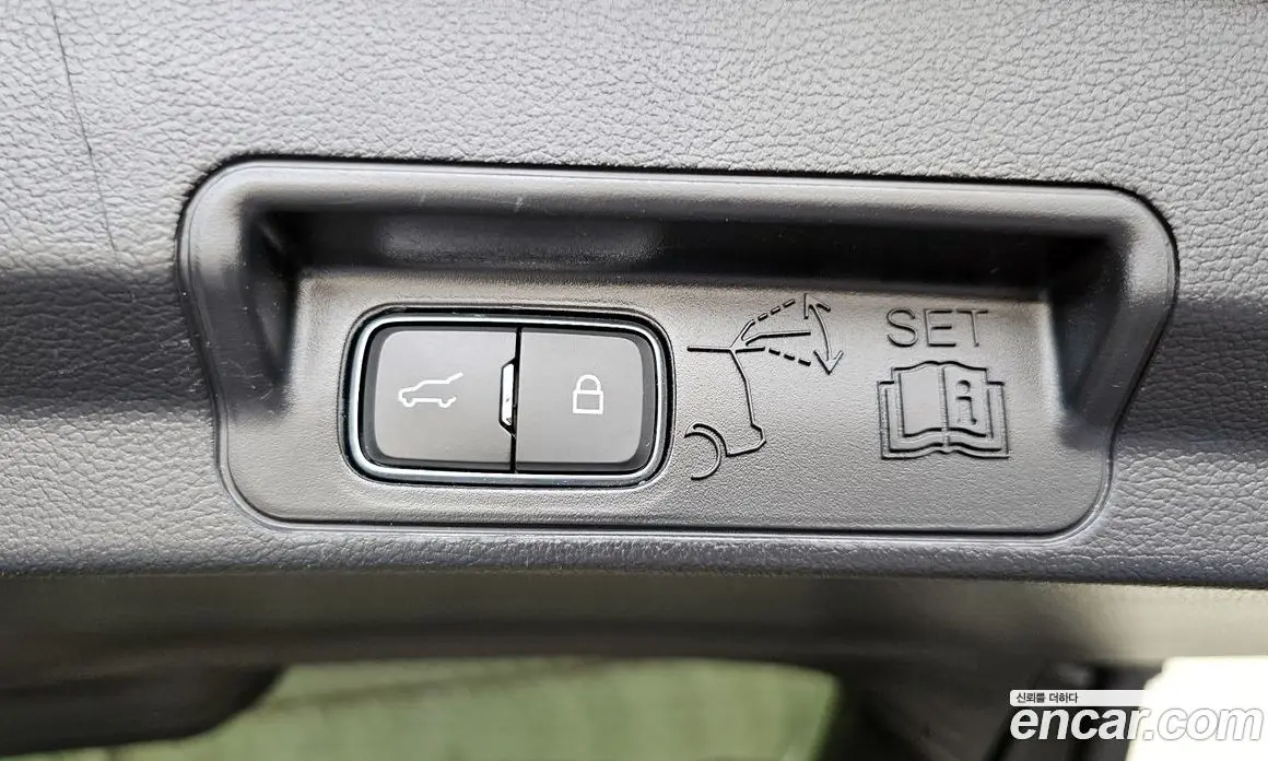 Ford Explorer 2022 2.3 автомат (гидро), фото 16