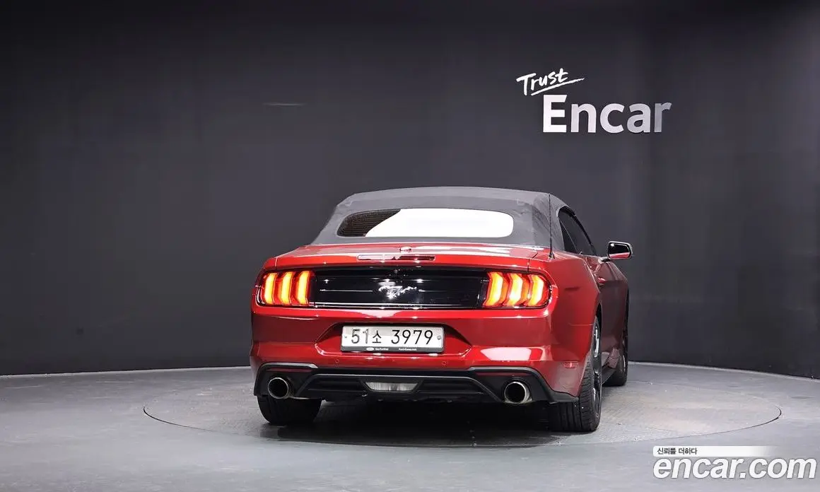 Ford Mustang 2018 2.3 автомат (гидро), фото 4