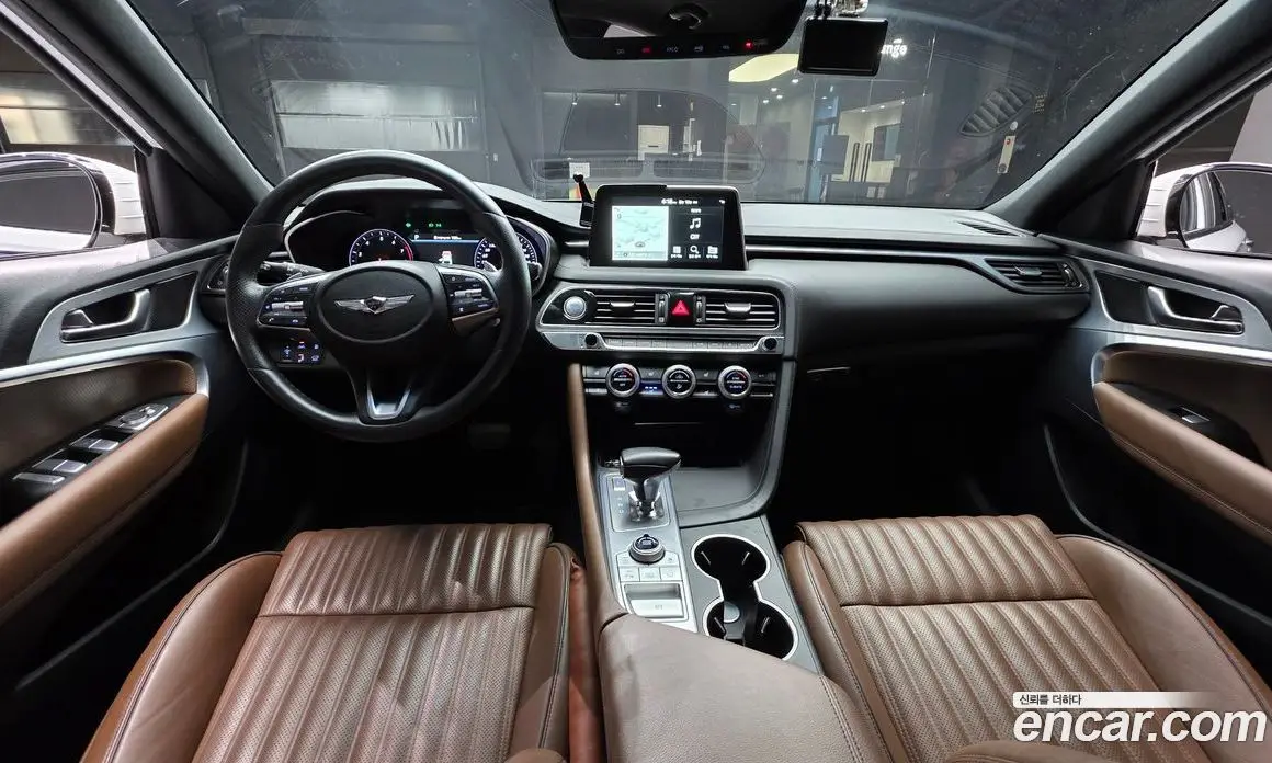Genesis G70 2019 2.0 автомат (гидро), фото 10 Genesis G70 2019 2.0 автомат (гидро), фото 10