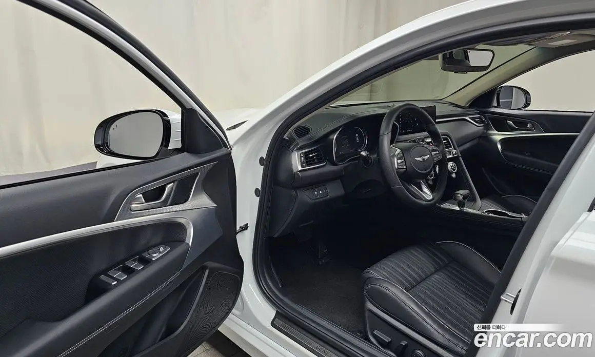 Genesis G70 2021 2.0 автомат (гидро), фото 12 Genesis G70 2021 2.0 автомат (гидро), фото 12