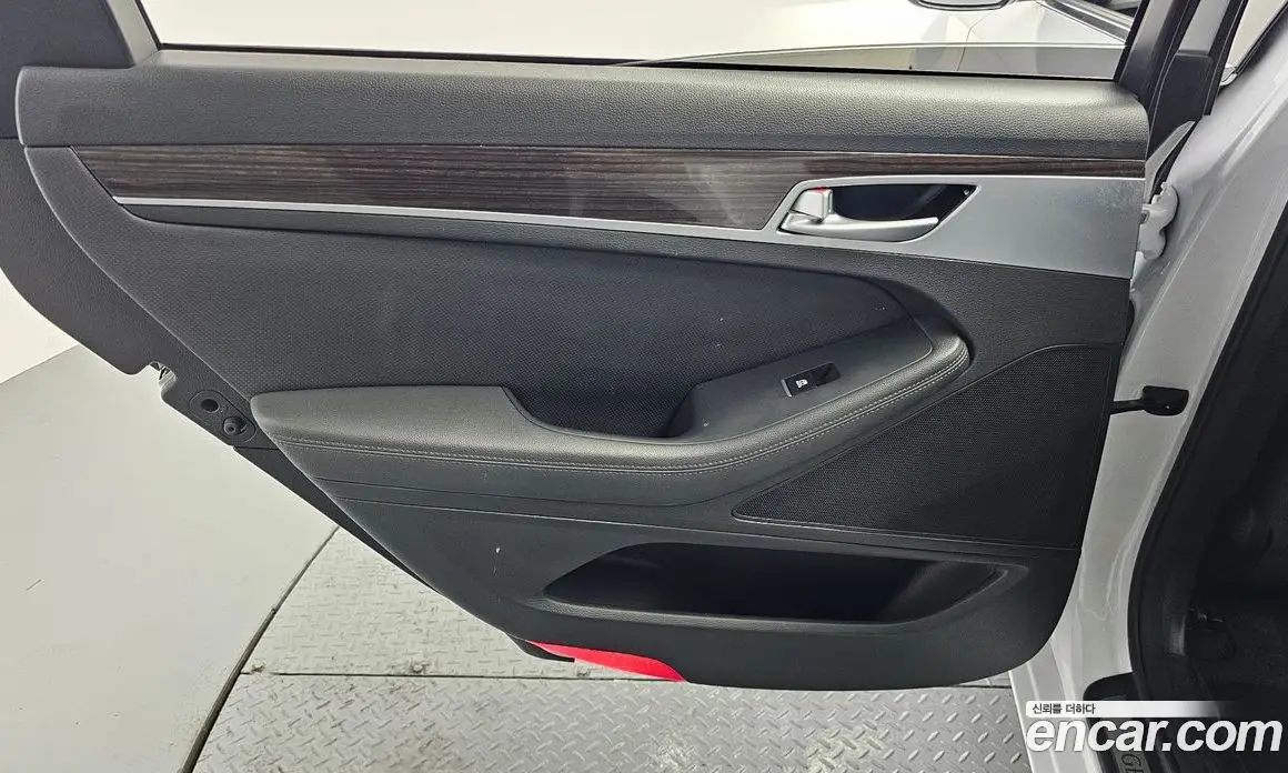 Genesis G80 2017 3.3 автомат (гидро), фото 15