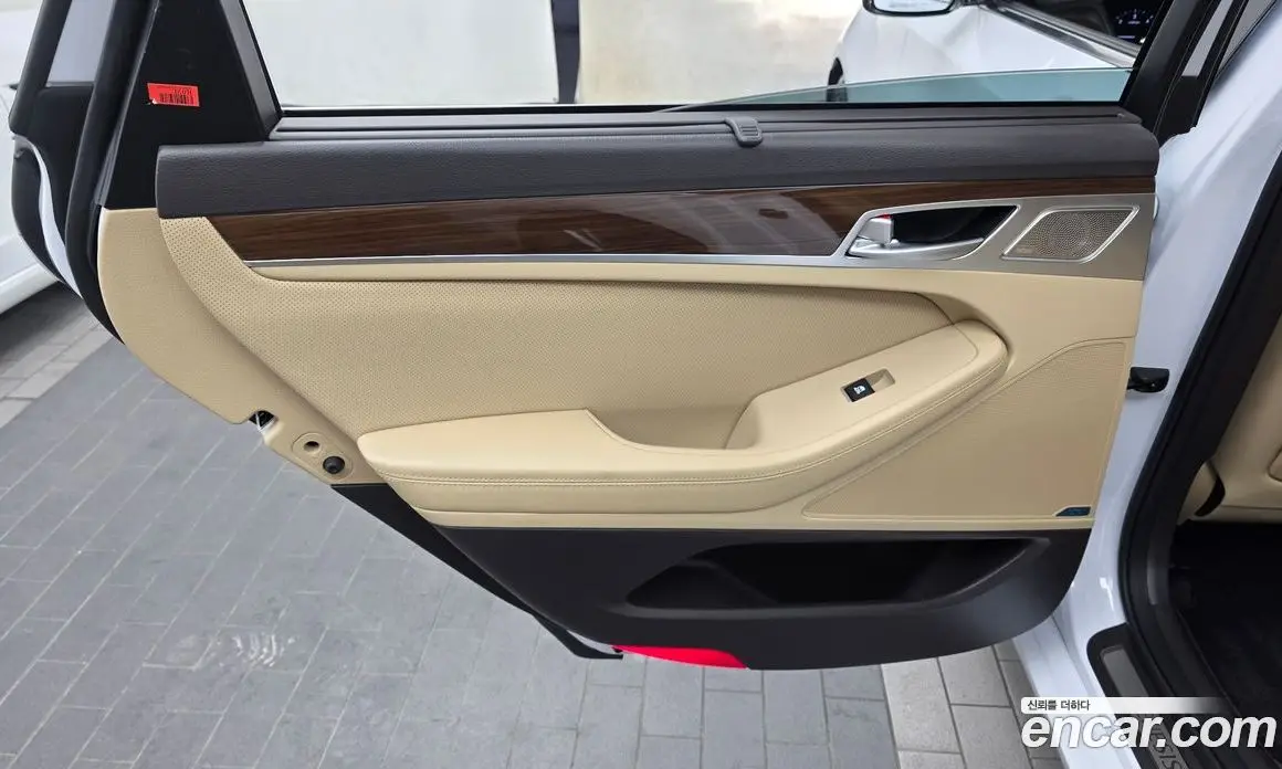 Genesis G80 2019 2.2 автомат (гидро), фото 15 Genesis G80 2019 2.2 автомат (гидро), фото 15