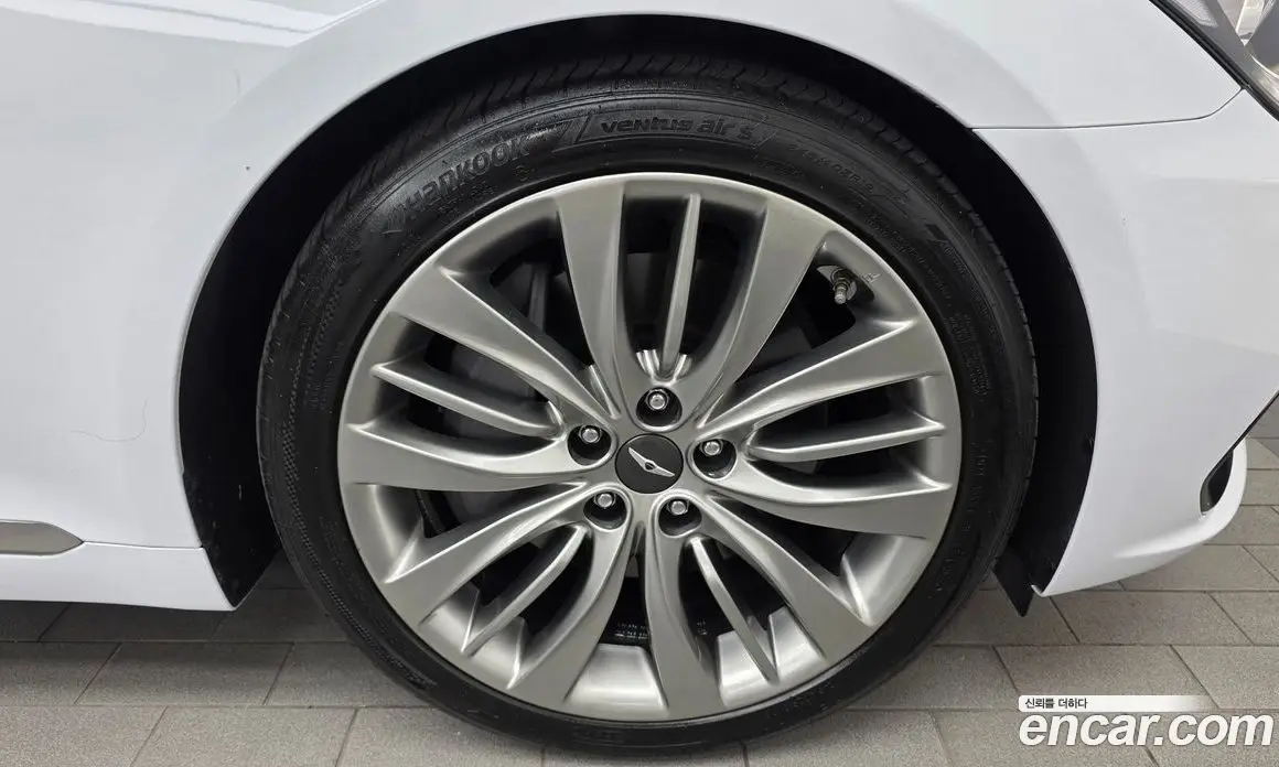 Genesis G80 2019 2.2 автомат (гидро), фото 7 Genesis G80 2019 2.2 автомат (гидро), фото 7