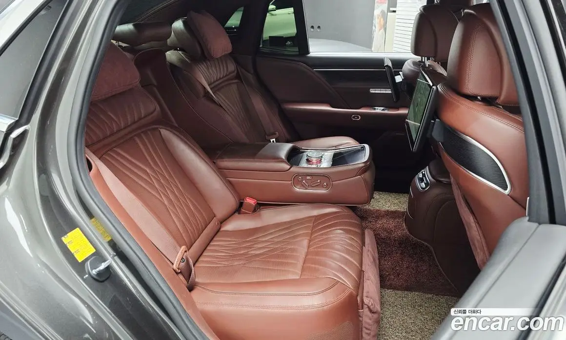 Genesis G90 2023 3.5 автомат (гидро), фото 17 Genesis G90 2023 3.5 автомат (гидро), фото 17