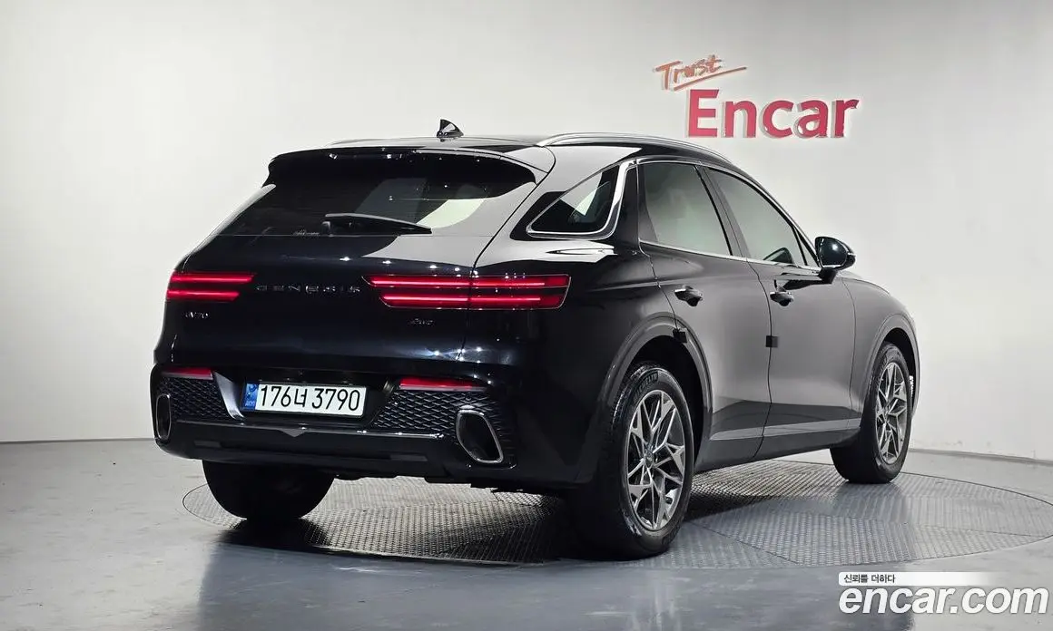 Genesis GV70 2021 2.5 автомат (гидро), фото 2 Genesis GV70 2021 2.5 автомат (гидро), фото 2