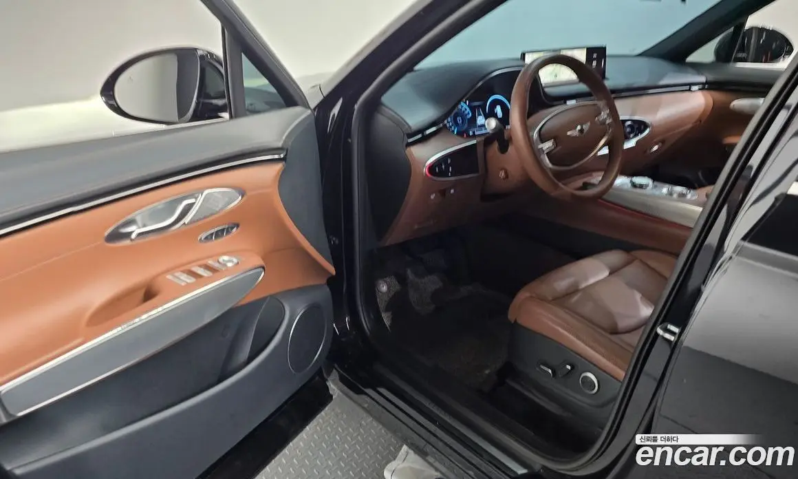 Genesis GV70 2021 2.5 автомат (гидро), фото 13 Genesis GV70 2021 2.5 автомат (гидро), фото 13
