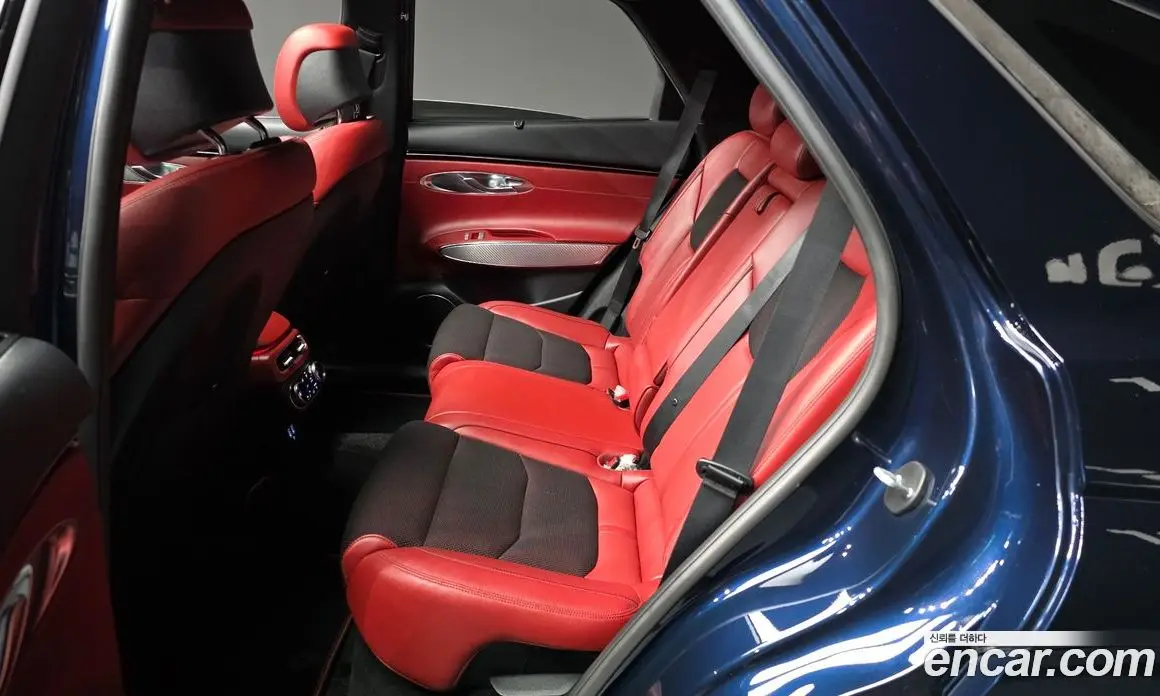 Genesis GV70 2021 2.5 автомат (гидро), фото 16 Genesis GV70 2021 2.5 автомат (гидро), фото 16