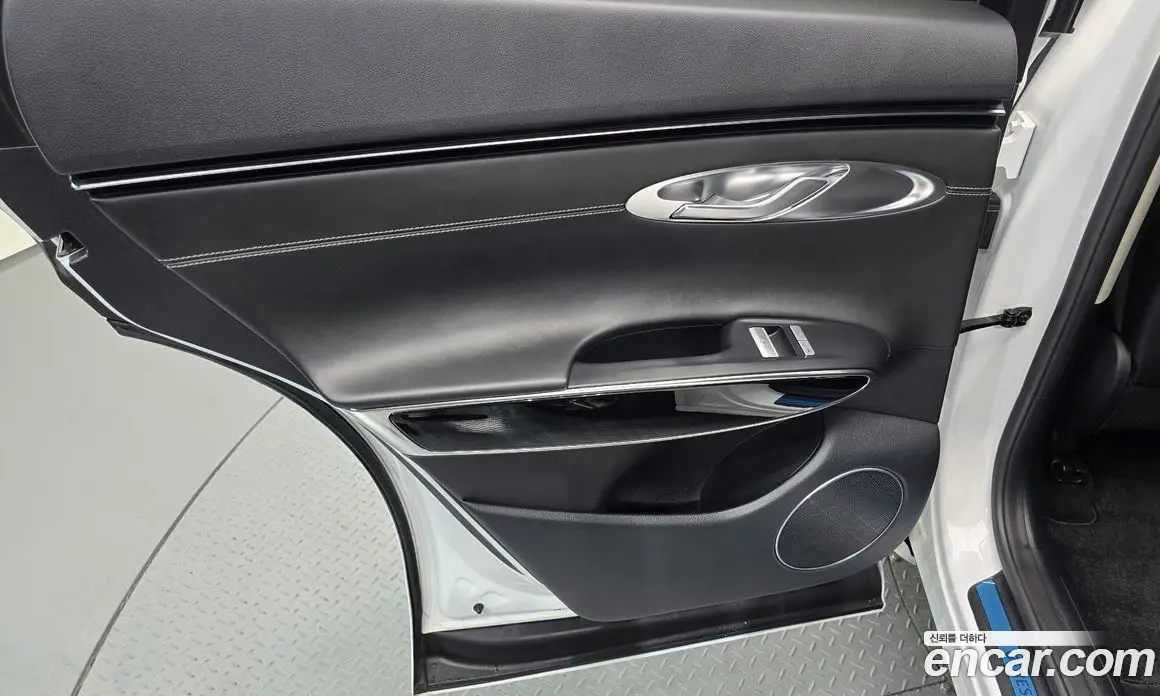 Genesis GV70 2021 2.5 автомат (гидро), фото 15