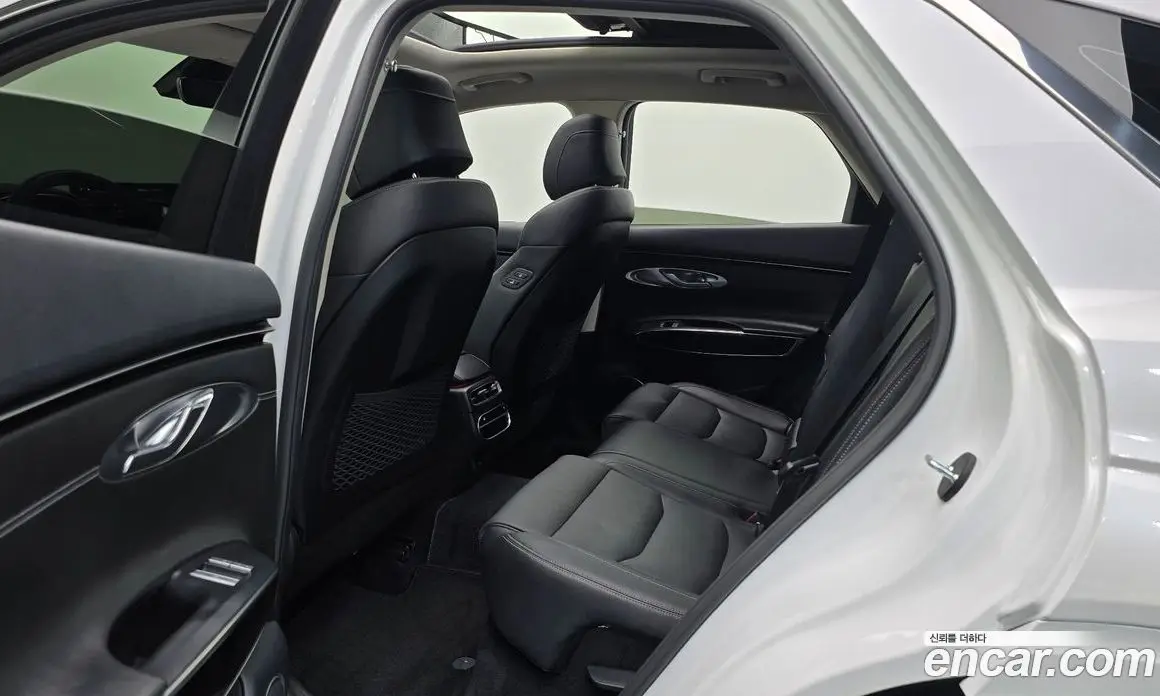Genesis GV70 2021 2.5 автомат (гидро), фото 18