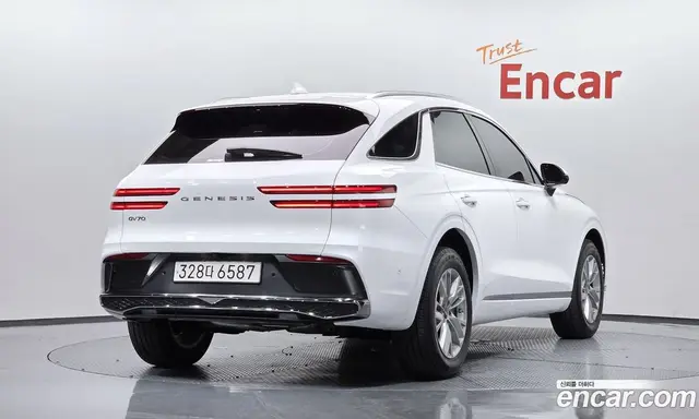 Genesis GV70, 2024, 24 123 км