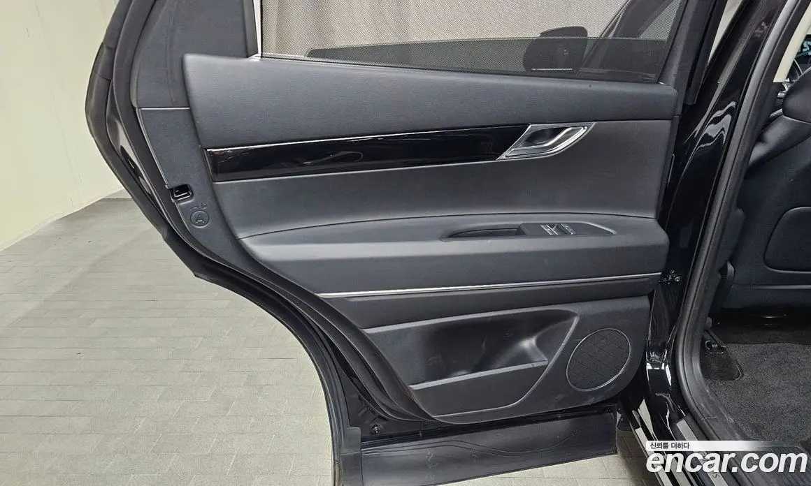 Genesis GV80 2023 3.0 автомат (гидро), фото 14