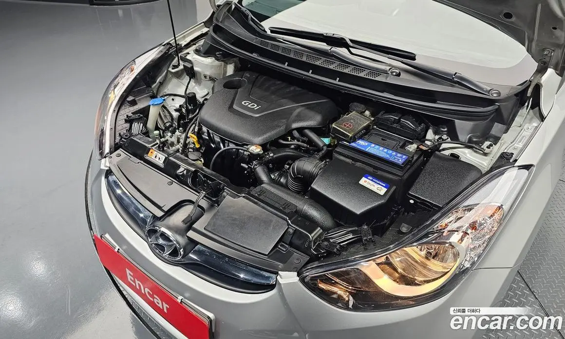 Hyundai Avante 2012 1.6 автомат (гидро), фото 5
