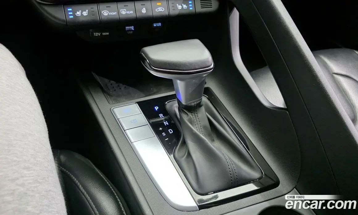 Hyundai Avante 2022 1.6 автомат (гидро), фото 12