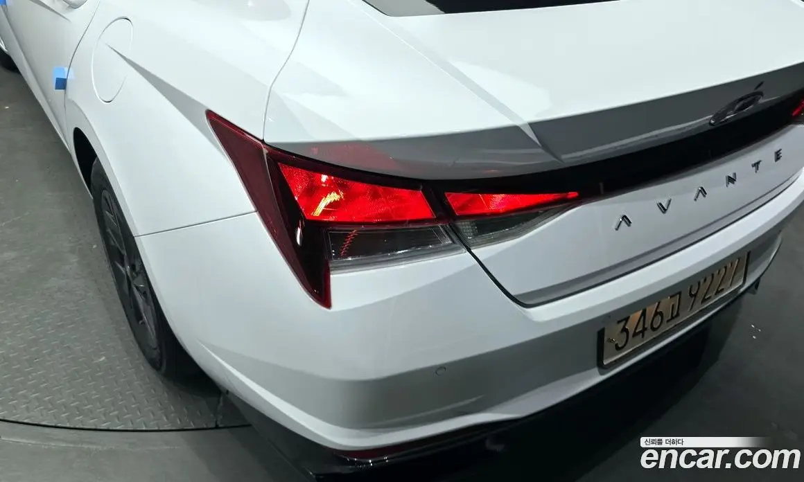 Hyundai Avante 2022 1.6 автомат (гидро), фото 9