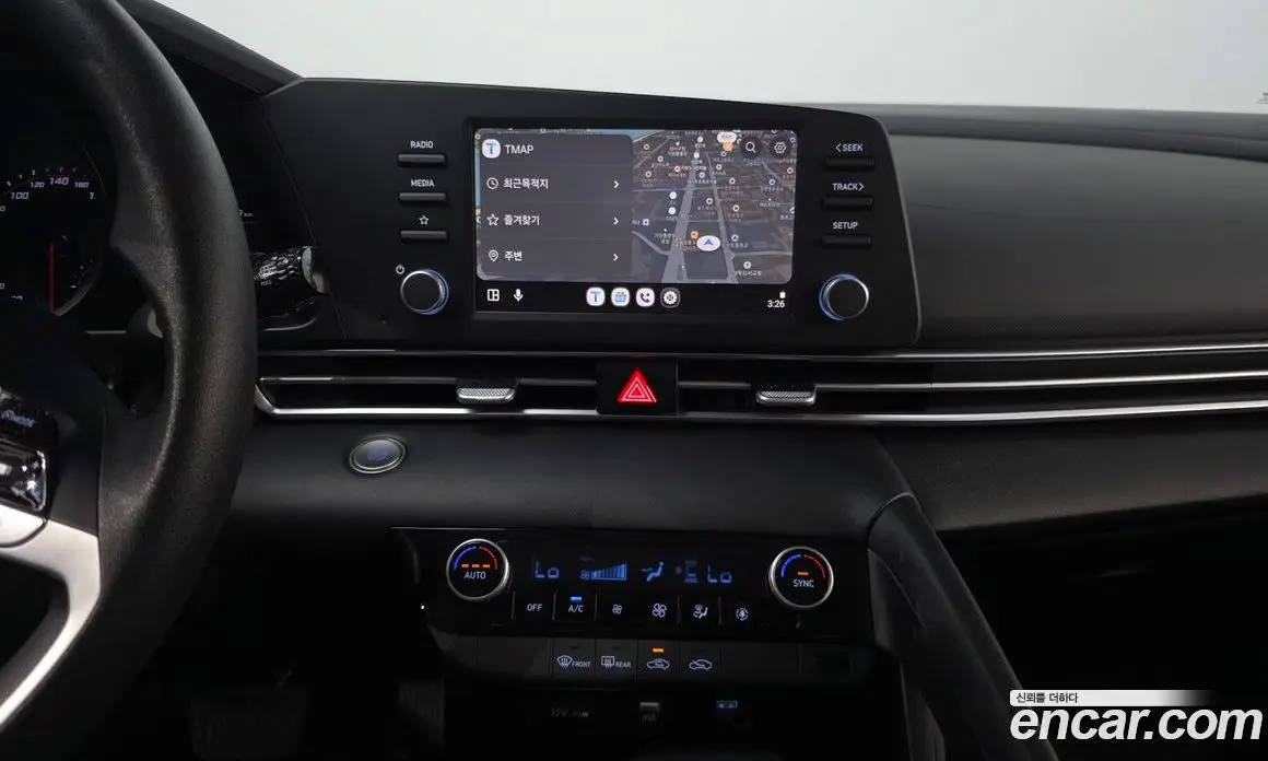 Hyundai Avante 2023 1.6 автомат (гидро), фото 18