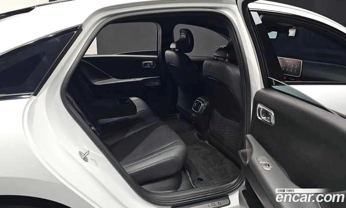 Hyundai Ioniq 6 2023 0.1 автомат (гидро), фото 16