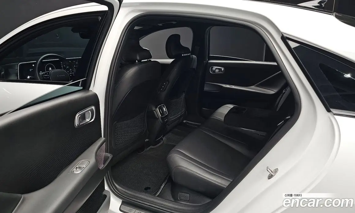 Hyundai Ioniq 6 2023 0.1 автомат (гидро), фото 18
