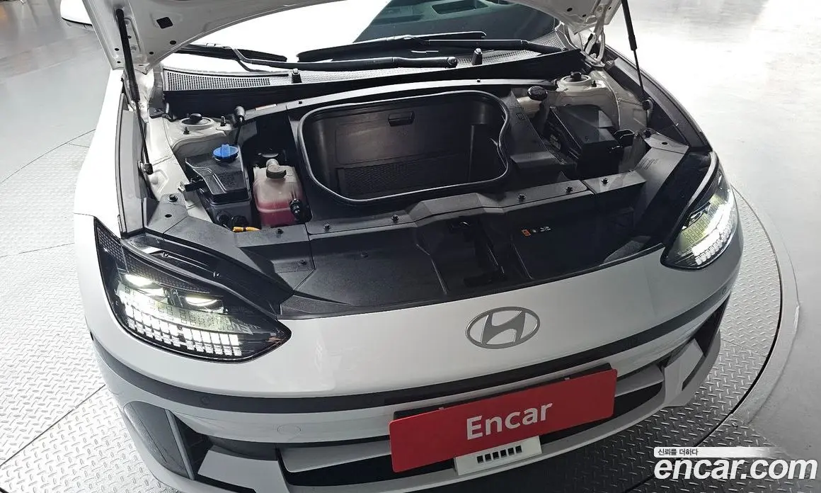 Hyundai Ioniq 6 2023 0.1 автомат (гидро), фото 6