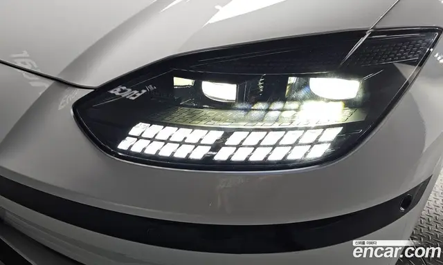 Hyundai Ioniq 6 2023 0.1 автомат (гидро), миниатюра 8