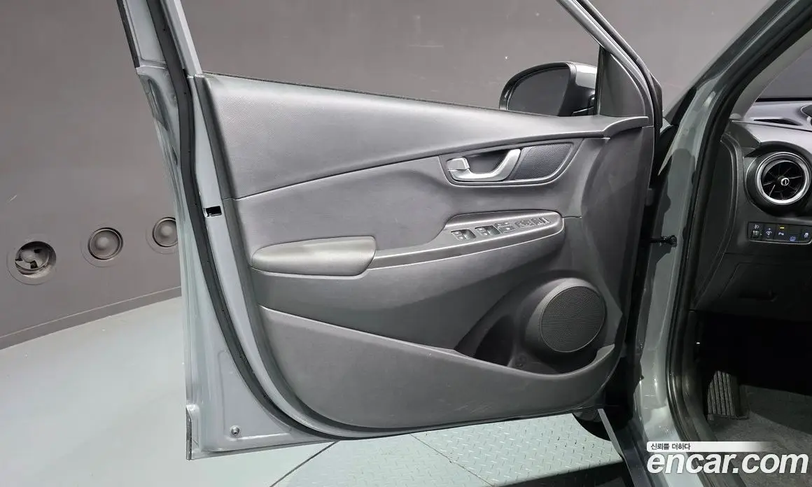 Hyundai Kona 2022 1.6 автомат (гидро), фото 14 Hyundai Kona 2022 1.6 автомат (гидро), фото 14