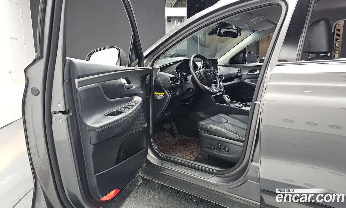 Hyundai Santa Fe 2019 2.0 автомат (гидро), фото 13