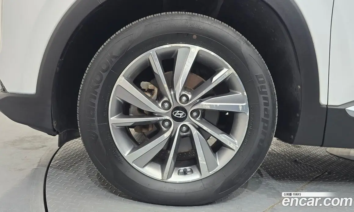 Hyundai Santa Fe 2020 2.0 автомат (гидро), фото 4 Hyundai Santa Fe 2020 2.0 автомат (гидро), фото 4