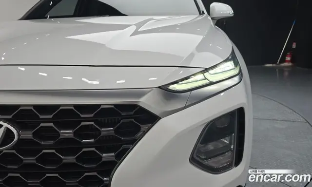 Hyundai Santa Fe 2020 2.0 автомат (гидро), миниатюра 7 Hyundai Santa Fe 2020 2.0 автомат (гидро), миниатюра 7