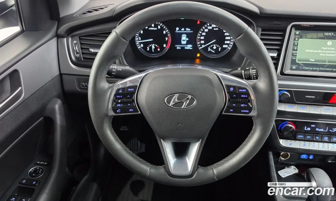 Hyundai Sonata 2017 2.0 автомат (гидро), фото 20 Hyundai Sonata 2017 2.0 автомат (гидро), фото 20