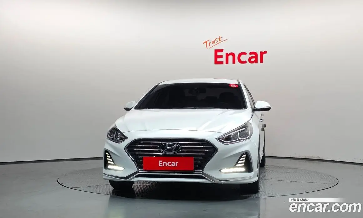 Hyundai Sonata 2017 2.0 автомат (гидро), фото 3 Hyundai Sonata 2017 2.0 автомат (гидро), фото 3