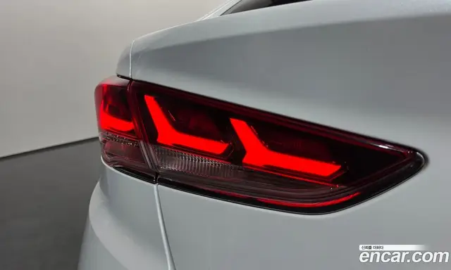 Hyundai Sonata 2017 2.0 автомат (гидро), миниатюра 9 Hyundai Sonata 2017 2.0 автомат (гидро), миниатюра 9