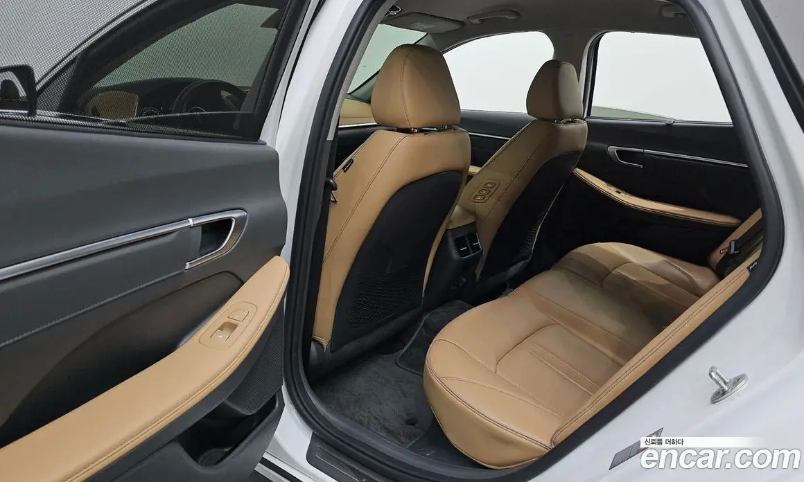 Hyundai Sonata 2021 2.0 автомат (гидро), фото 16 Hyundai Sonata 2021 2.0 автомат (гидро), фото 16
