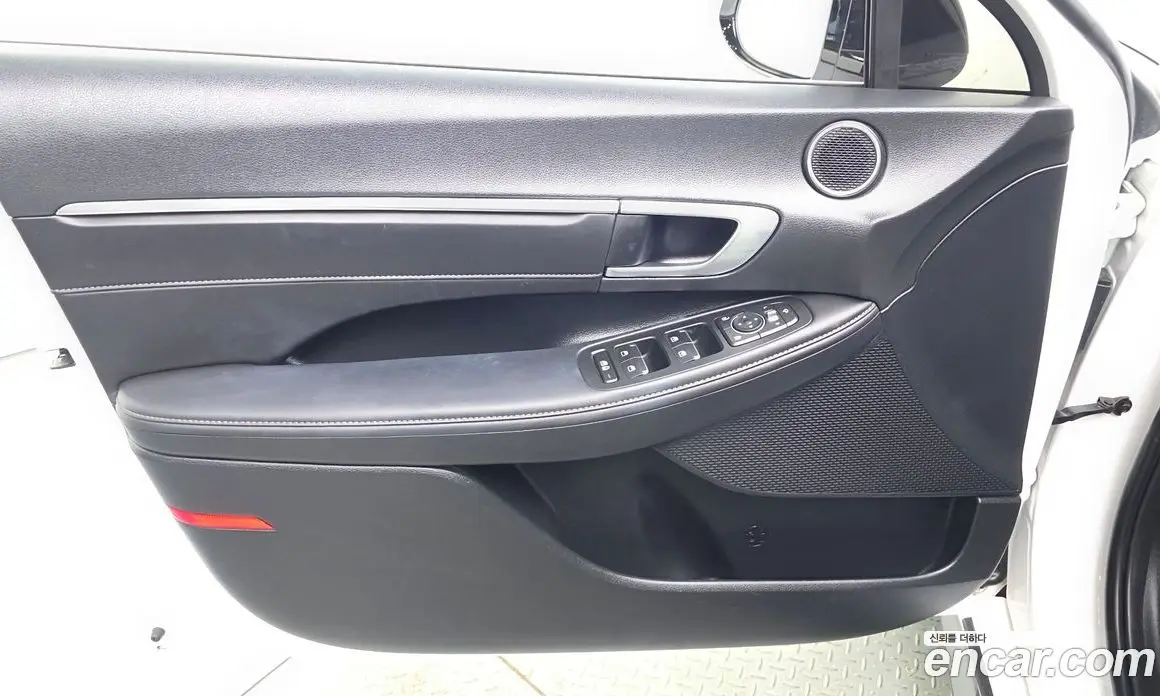 Hyundai Sonata 2022 2.0 автомат (гидро), фото 14