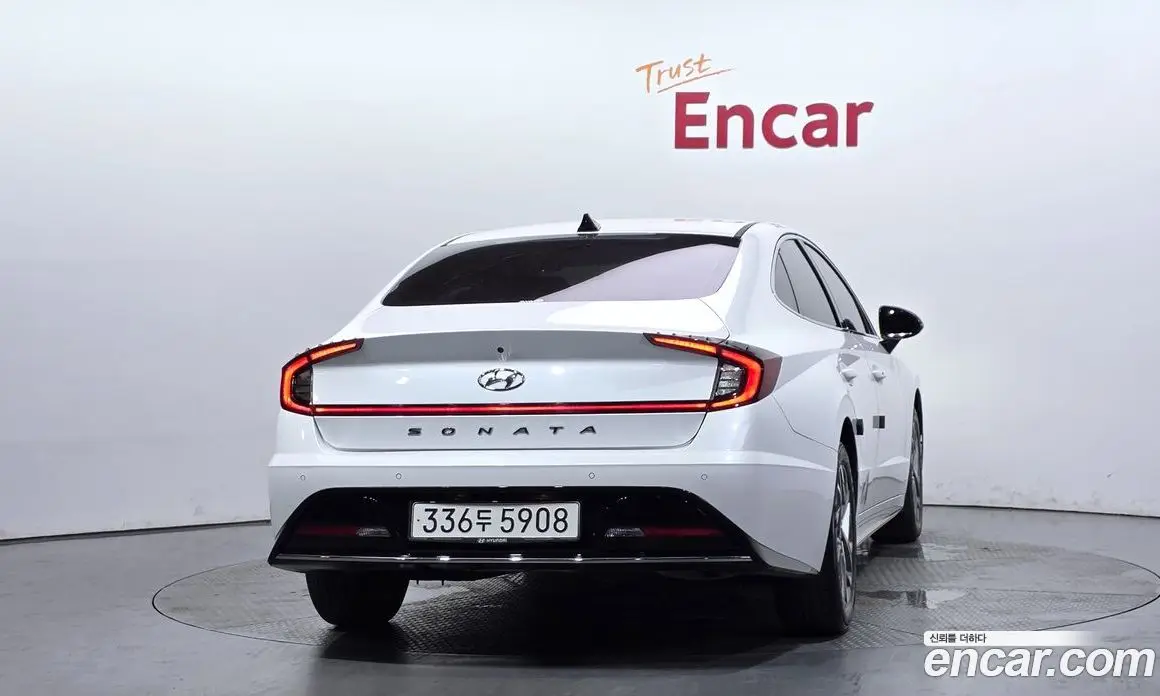 Hyundai Sonata 2022 2.0 автомат (гидро), фото 4