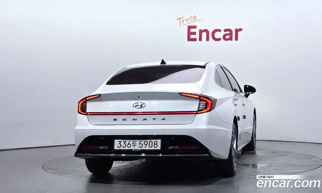 Hyundai Sonata 2022 2.0 автомат (гидро), миниатюра 4