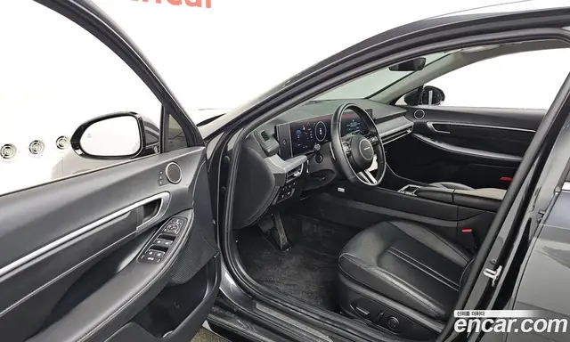 Hyundai Sonata 2023 1.6 автомат (гидро), миниатюра 12