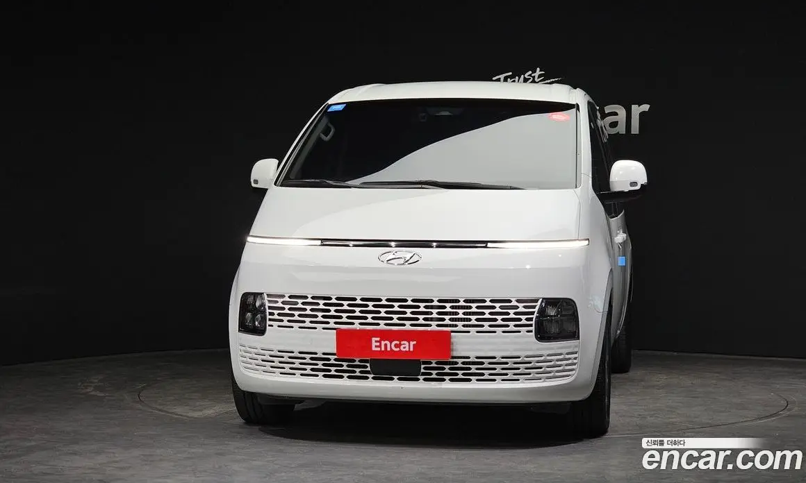 Hyundai Staria 2022 2.2 автомат (гидро), фото 3 Hyundai Staria 2022 2.2 автомат (гидро), фото 3