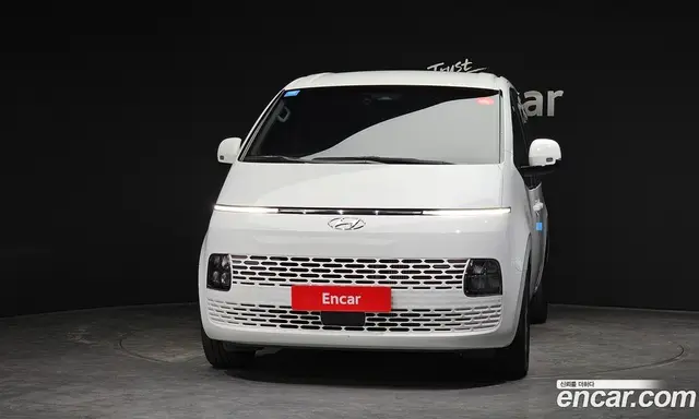 Hyundai Staria 2022 2.2 автомат (гидро), миниатюра 3 Hyundai Staria 2022 2.2 автомат (гидро), миниатюра 3