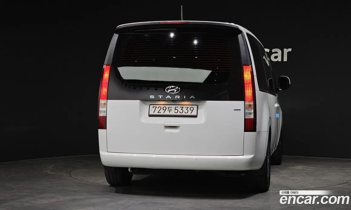 Hyundai Staria 2022 2.2 автомат (гидро), фото 4 Hyundai Staria 2022 2.2 автомат (гидро), фото 4