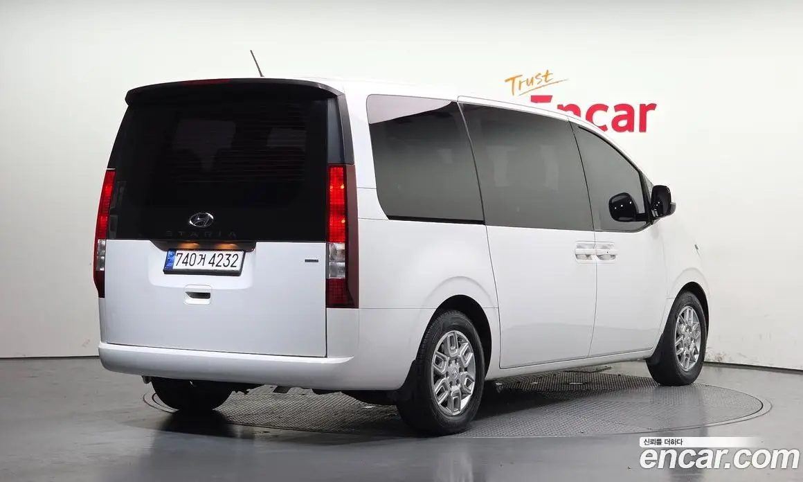 Hyundai Staria 2022 2.2 автомат (гидро), фото 2 Hyundai Staria 2022 2.2 автомат (гидро), фото 2