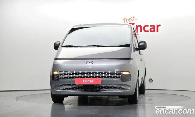 Hyundai Staria 2022 2.2 автомат (гидро), миниатюра 3
