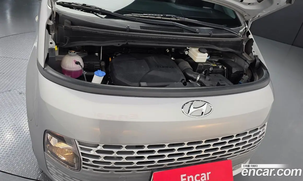 Hyundai Staria 2022 2.2 автомат (гидро), фото 6