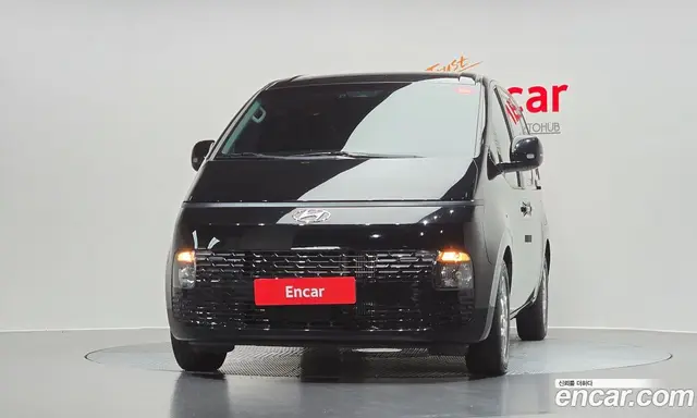 Hyundai Staria 2023 2.2 автомат (гидро), миниатюра 3