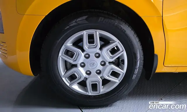 Hyundai Staria 2023 3.5 автомат (гидро), миниатюра 5