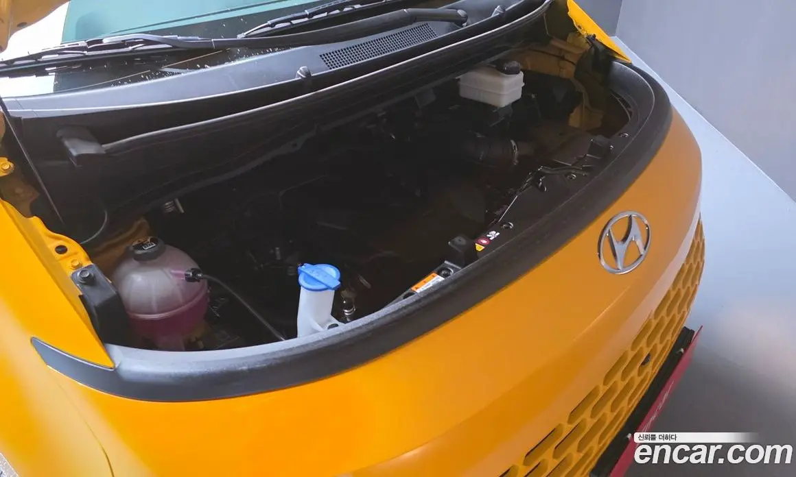 Hyundai Staria 2023 3.5 автомат (гидро), фото 6