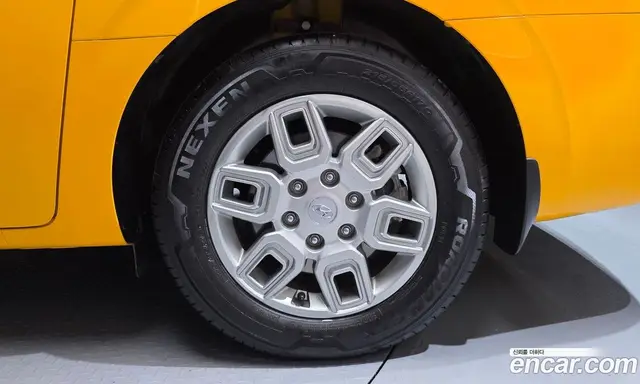 Hyundai Staria 2023 3.5 автомат (гидро), миниатюра 7